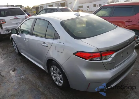 2022 Toyota Corolla Le z USA, uszkodzony, nr VIN JTDEPMAE7N3016379